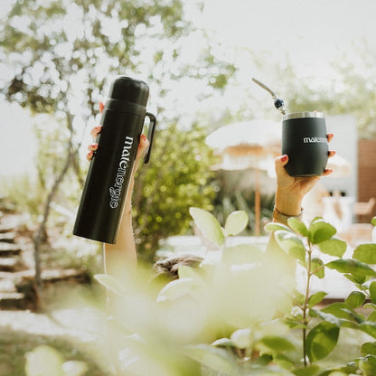 Thermos à maté noir 1L・Bec verseur précis