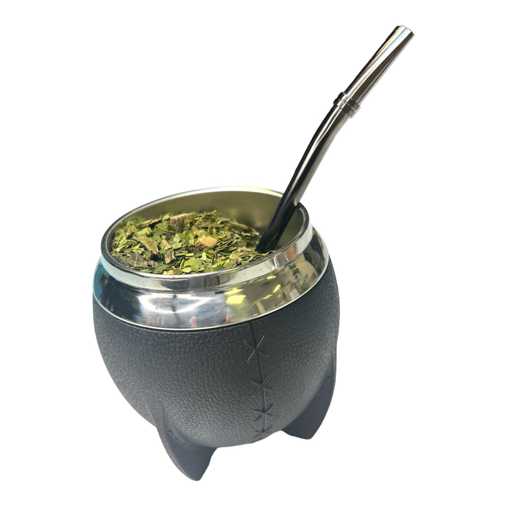 Calebasse en cuir noire Pampa avec intérieur inox, idéale pour maintenir la température du maté.